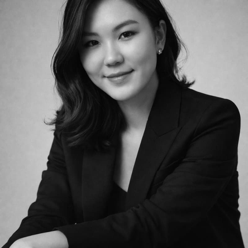 Eliza, founder of GlowGrow Lab